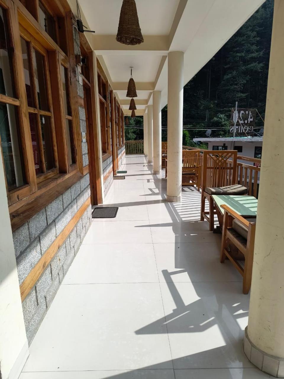 Hotel Purnima Riverside Kasol Exterior foto